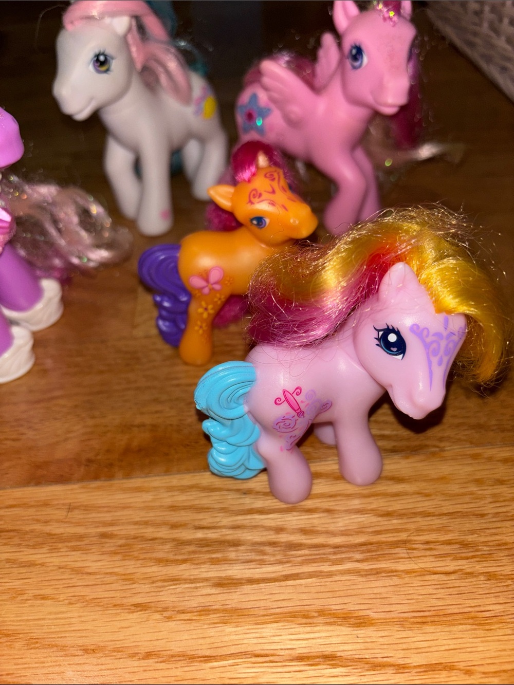 My Little Ponies lot of 5 the large one needs batteries - Picture 3 of 9